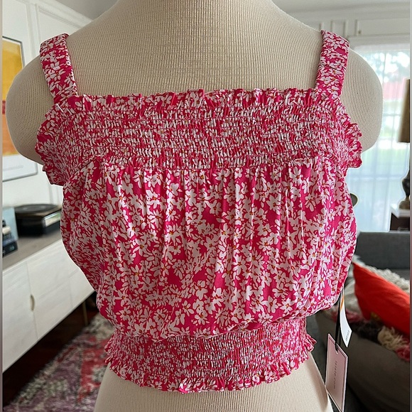 1. State Smocked Band Crop Top pink daisy print - Picture 2 of 4